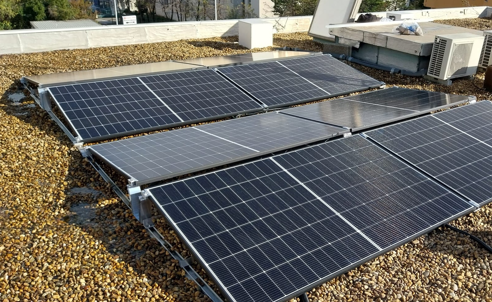 Panneaux photovoltaïques sur toiture